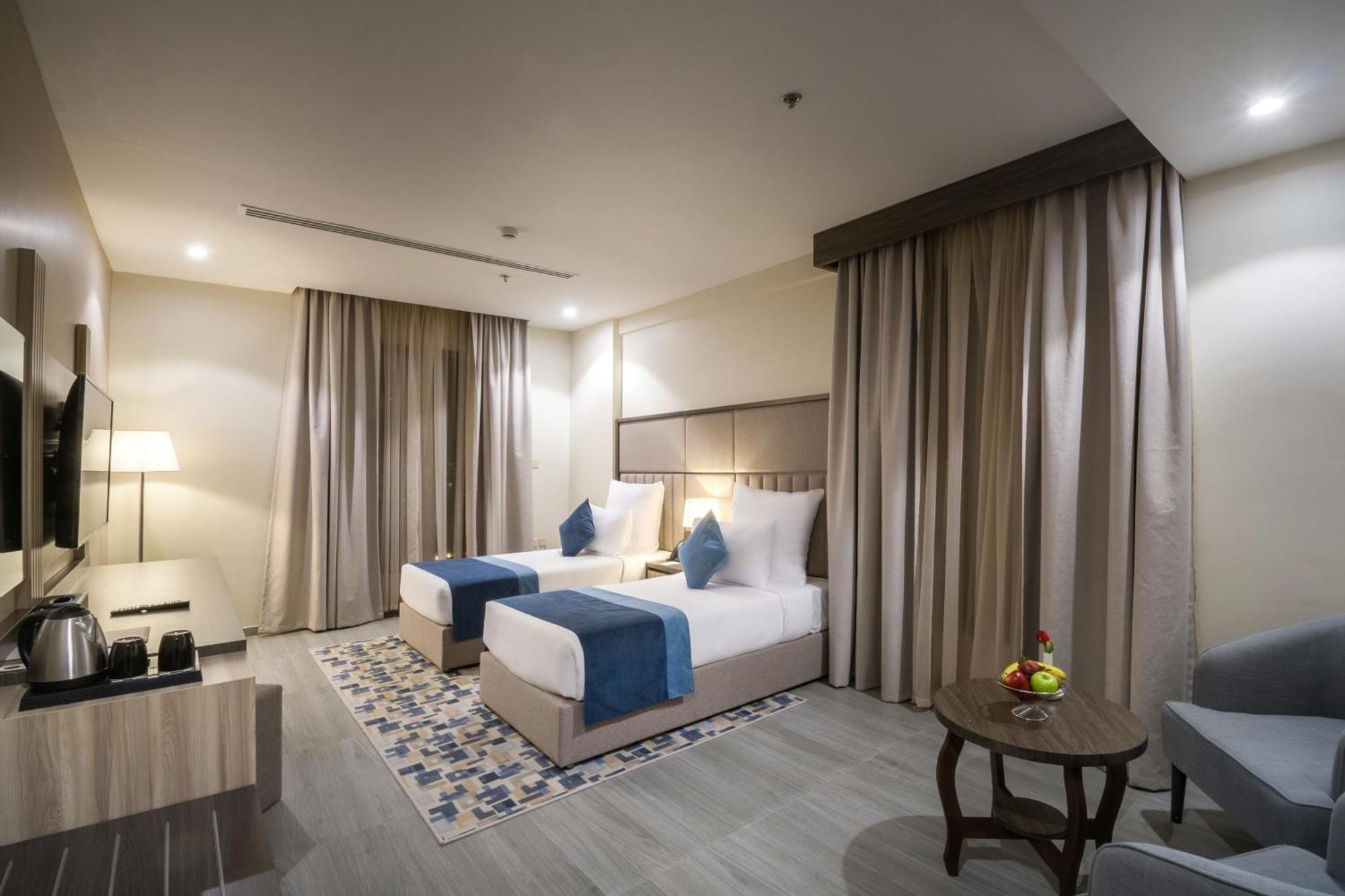 Enala Hotel - Ель-Хубар Екстер'єр фото